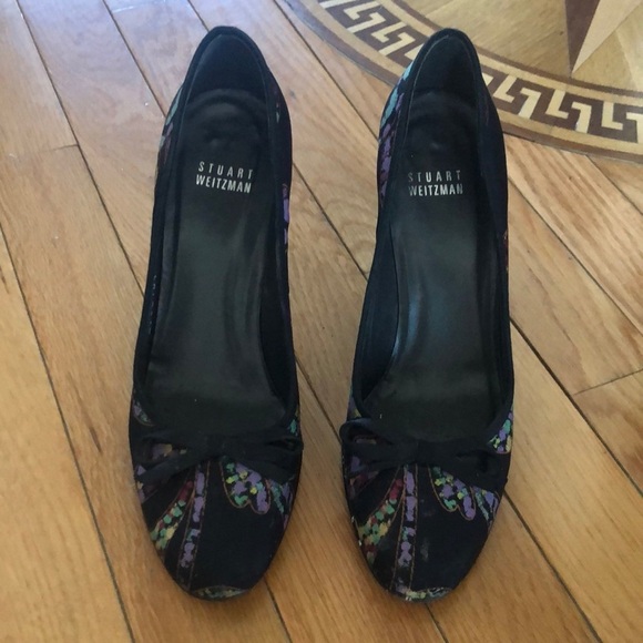 Stuart Weitzman Round toe heels with pattern - Picture 5 of 5